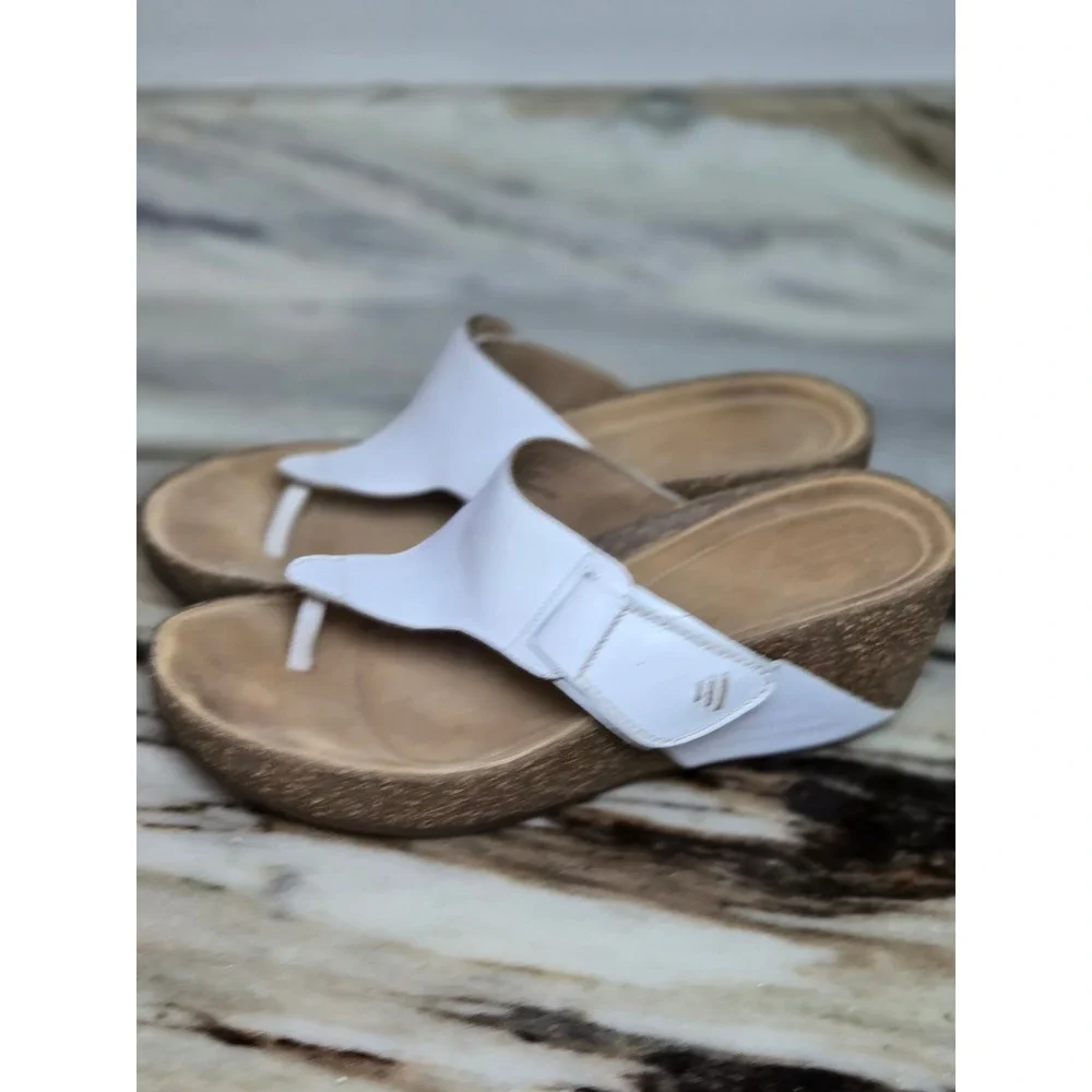 Clarks Artisan Womens White‎ Leather Thong Cork Wedge Sandals 11